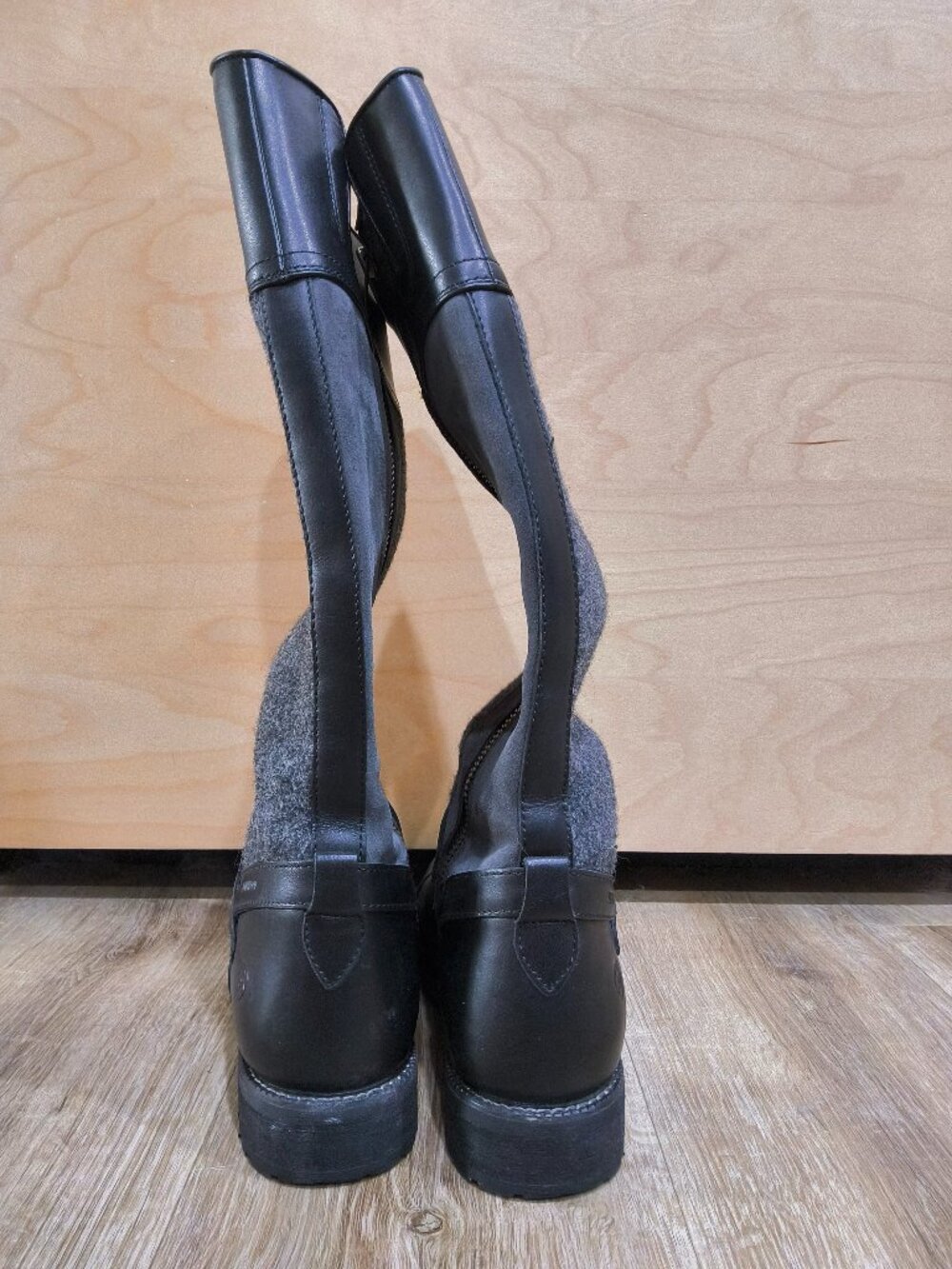 Ariat Sherborne Waterproof Riding Boots Size 8B (regular width) - Picture 2 of 4